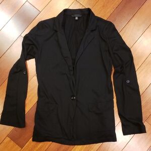 Women's Medium Casual Black Blazer. Pockets